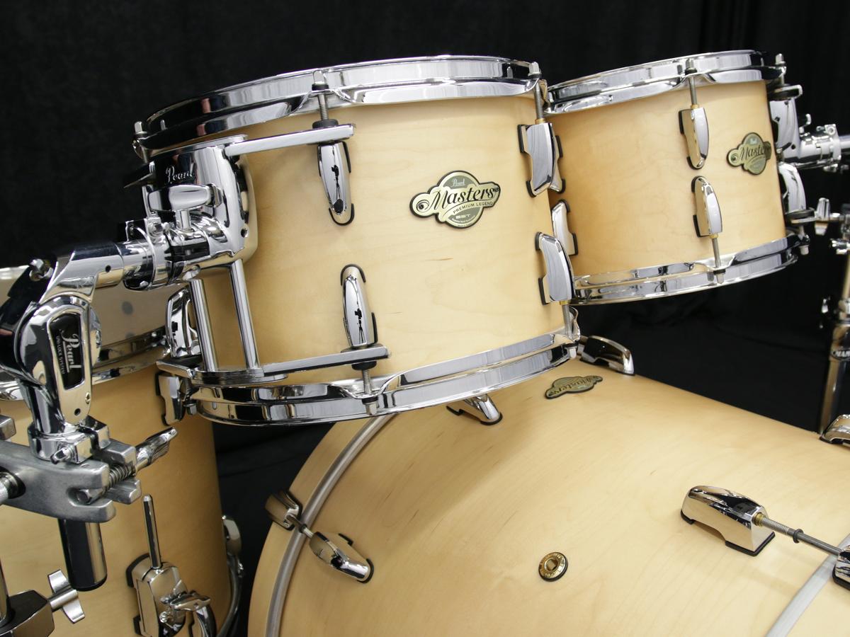 PEARL-Masters Premium Legend, BD22,T10,12,F16 | Drumcenter.cz PEARL-Masters Premium Legend, BD22,T10,12,F16 | Drumcenter.cz
